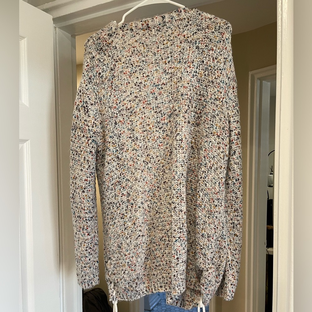 Cardigan - Picture 2 of 4